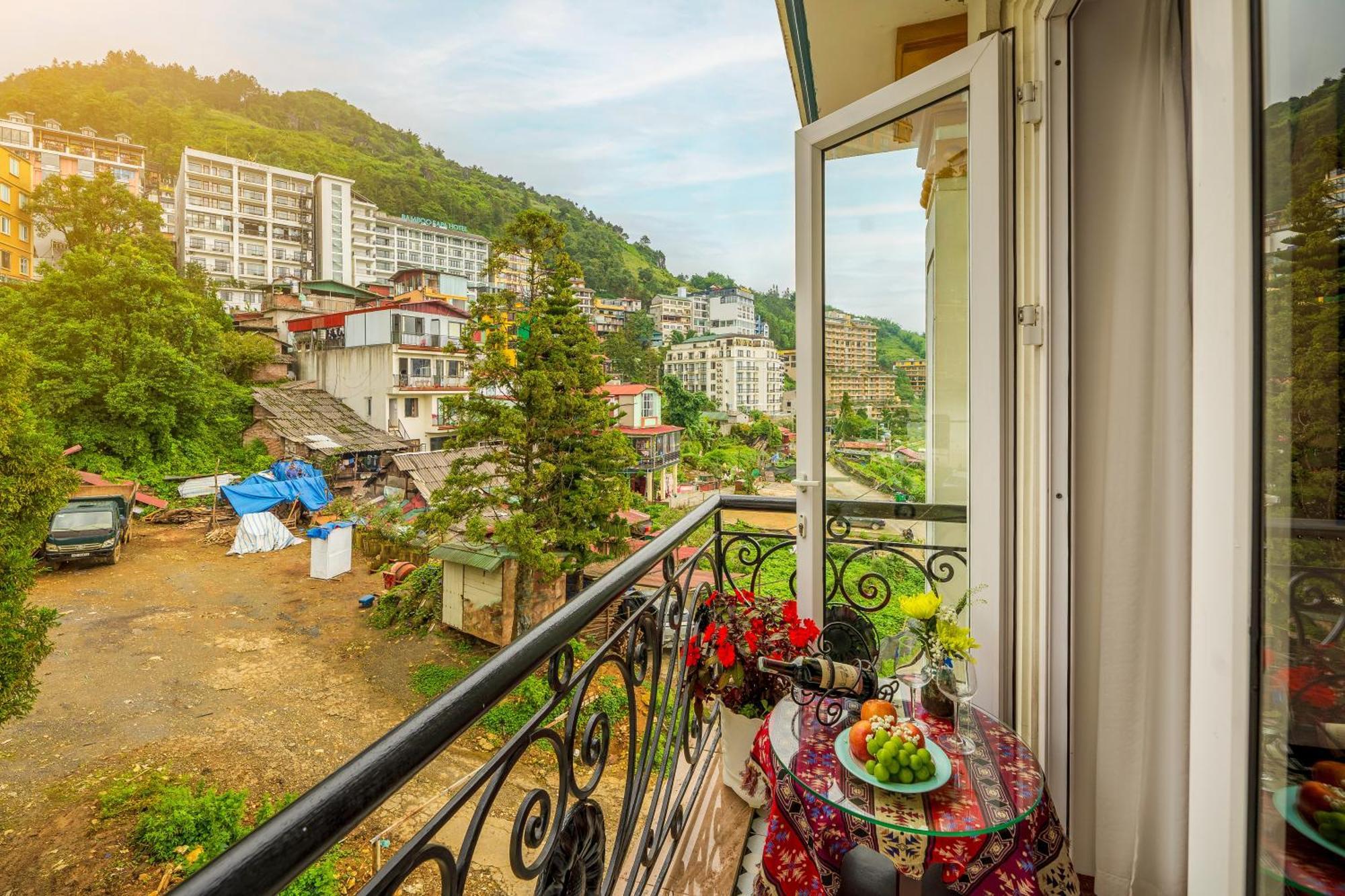 Sapa Praha Hotel Екстер'єр фото