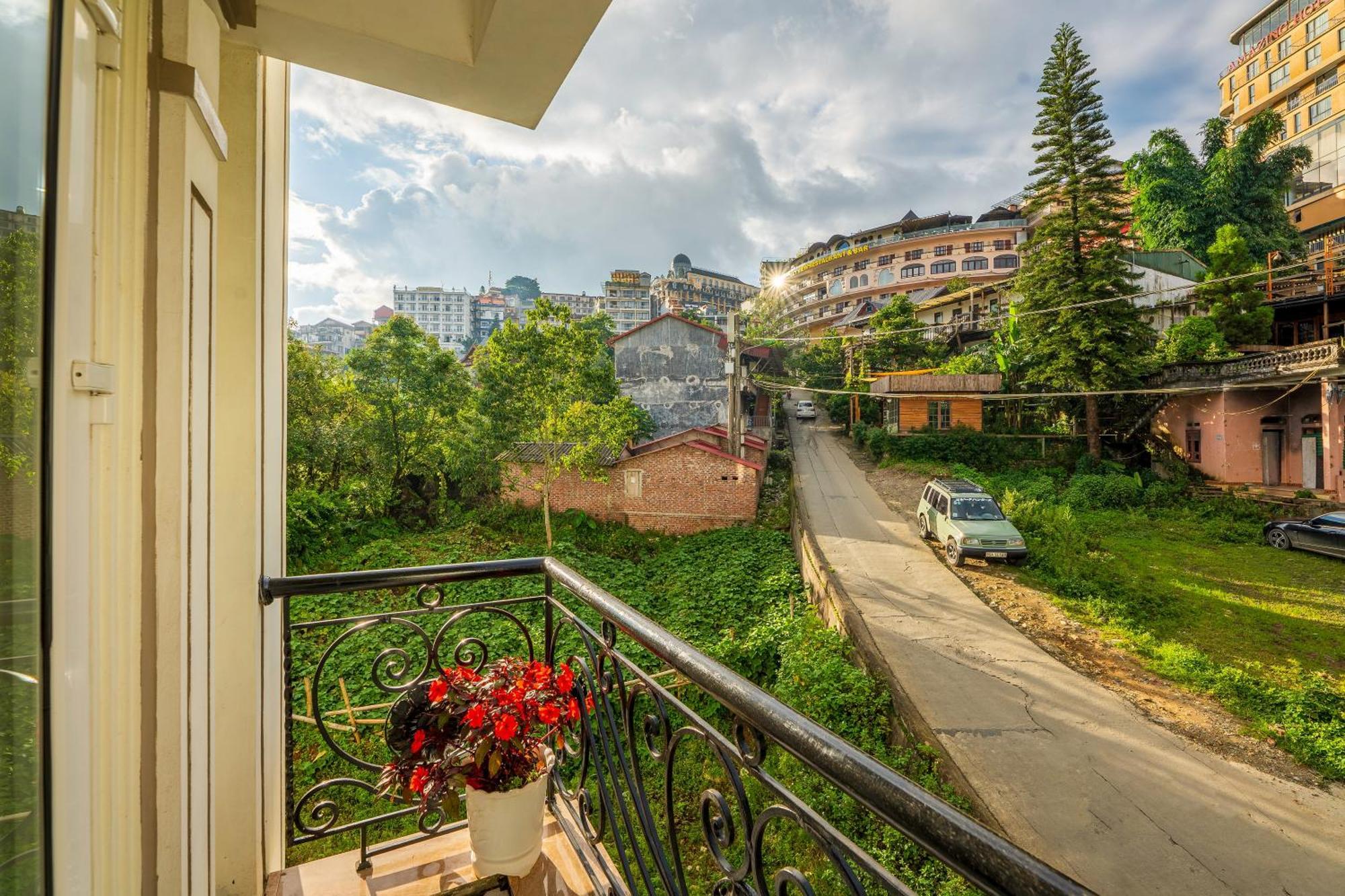 Sapa Praha Hotel Екстер'єр фото